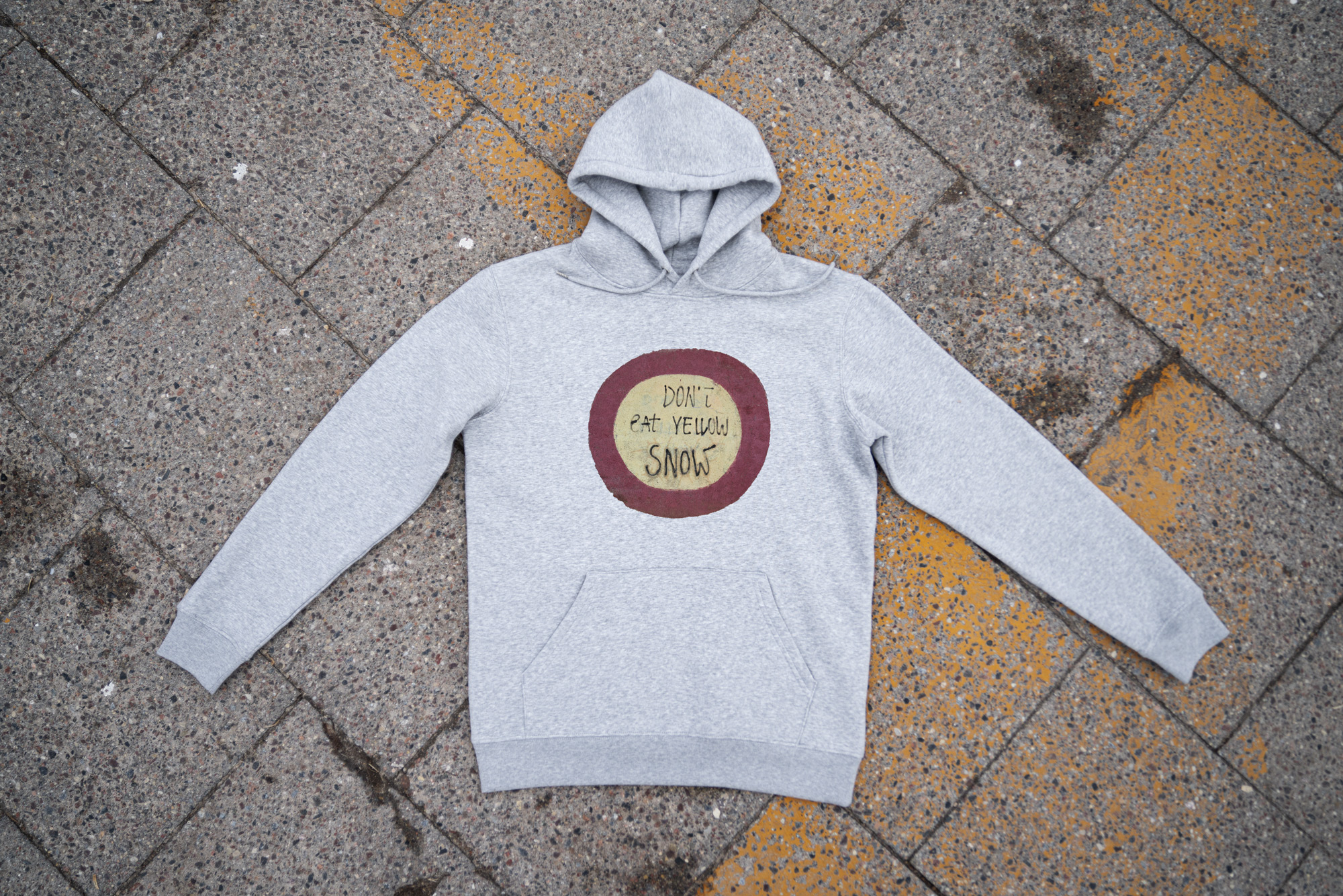 DON'T EAT YELLOW SNOW • džempas